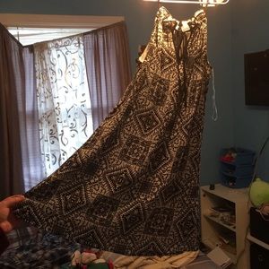 SOLD ON VINTED— Speechless Black and White Dress Size Medium NWT